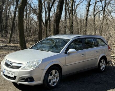 Серый Опель Вектра, объемом двигателя 1.9 л и пробегом 300 тыс. км за 3250 $, фото 1 на Automoto.ua