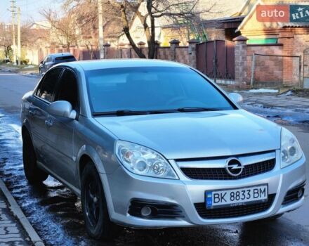 Сірий Опель Вектра, об'ємом двигуна 1.6 л та пробігом 365 тис. км за 3650 $, фото 1 на Automoto.ua