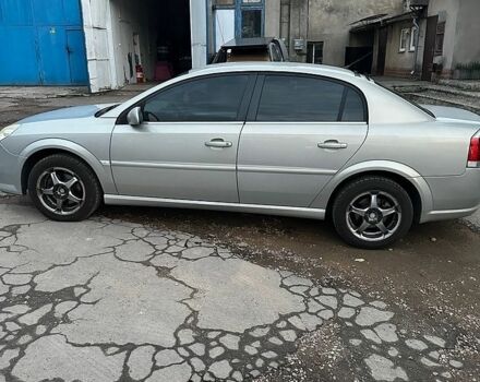 Сірий Опель Вектра, об'ємом двигуна 1.8 л та пробігом 180 тис. км за 5500 $, фото 1 на Automoto.ua