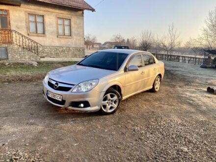 Сірий Опель Вектра, об'ємом двигуна 2.2 л та пробігом 250 тис. км за 4500 $, фото 1 на Automoto.ua