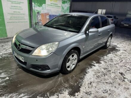 Серый Опель Вектра, объемом двигателя 1.8 л и пробегом 185 тыс. км за 5850 $, фото 1 на Automoto.ua