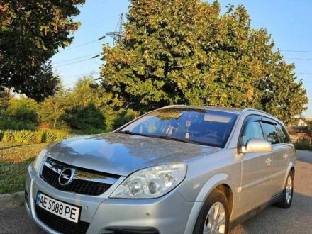 Сірий Опель Вектра, об'ємом двигуна 2.2 л та пробігом 268 тис. км за 5500 $, фото 1 на Automoto.ua