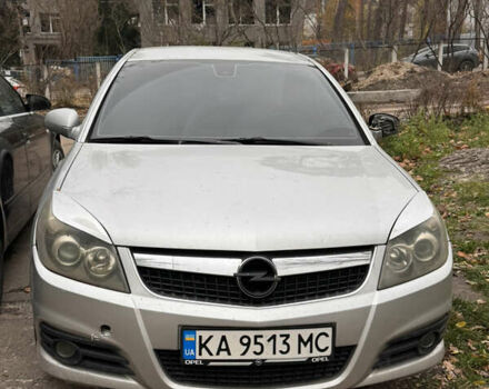 Серый Опель Вектра, объемом двигателя 2.2 л и пробегом 356 тыс. км за 5000 $, фото 1 на Automoto.ua