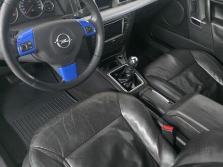 Серый Опель Вектра, объемом двигателя 1.9 л и пробегом 400 тыс. км за 3031 $, фото 1 на Automoto.ua