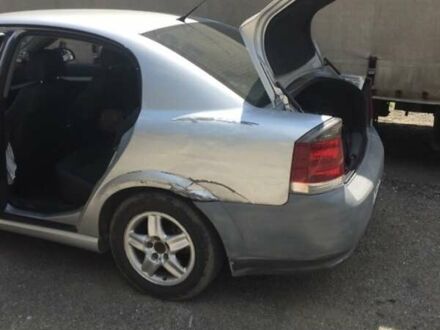 Сірий Опель Вектра, об'ємом двигуна 2.2 л та пробігом 208 тис. км за 4800 $, фото 1 на Automoto.ua