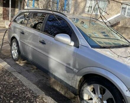 Серый Опель Вектра, объемом двигателя 1.9 л и пробегом 400 тыс. км за 5000 $, фото 1 на Automoto.ua