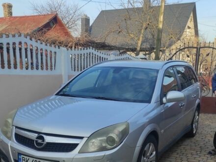 Серый Опель Вектра, объемом двигателя 3 л и пробегом 250 тыс. км за 6500 $, фото 1 на Automoto.ua
