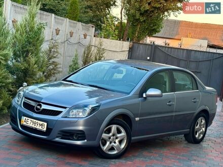 Сірий Опель Вектра, об'ємом двигуна 2.2 л та пробігом 19 тис. км за 10700 $, фото 1 на Automoto.ua
