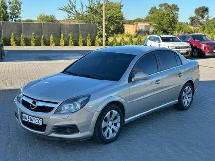 Сірий Опель Вектра, об'ємом двигуна 2.2 л та пробігом 200 тис. км за 5800 $, фото 1 на Automoto.ua