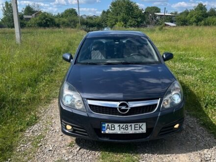 Сірий Опель Вектра, об'ємом двигуна 2.2 л та пробігом 270 тис. км за 3800 $, фото 1 на Automoto.ua