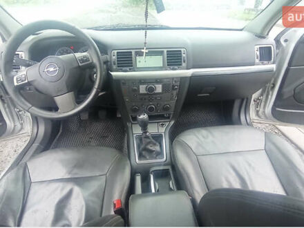 Сірий Опель Вектра, об'ємом двигуна 1.8 л та пробігом 350 тис. км за 3500 $, фото 1 на Automoto.ua