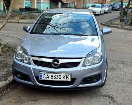 Серый Опель Вектра, объемом двигателя 2.2 л и пробегом 255 тыс. км за 6200 $, фото 1 на Automoto.ua