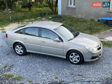 Сірий Опель Вектра, об'ємом двигуна 1.8 л та пробігом 219 тис. км за 5500 $, фото 1 на Automoto.ua