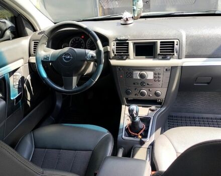 Серый Опель Вектра, объемом двигателя 2.2 л и пробегом 23500 тыс. км за 6300 $, фото 1 на Automoto.ua