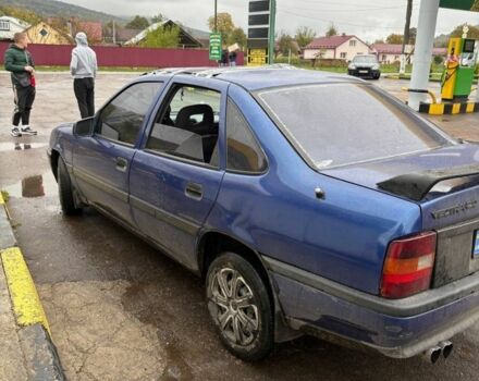 Синій Опель Вектра, об'ємом двигуна 2 л та пробігом 417 тис. км за 1250 $, фото 3 на Automoto.ua