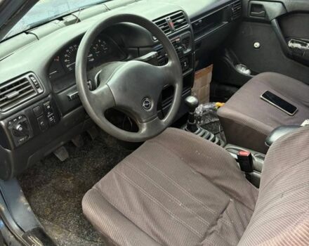 Синій Опель Вектра, об'ємом двигуна 2 л та пробігом 417 тис. км за 1250 $, фото 1 на Automoto.ua