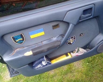 Синий Опель Вектра, объемом двигателя 1.6 л и пробегом 380 тыс. км за 1200 $, фото 7 на Automoto.ua