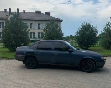 Синий Опель Вектра, объемом двигателя 2 л и пробегом 315 тыс. км за 800 $, фото 1 на Automoto.ua