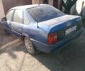 Синий Опель Вектра, объемом двигателя 1.6 л и пробегом 380 тыс. км за 1350 $, фото 3 на Automoto.ua
