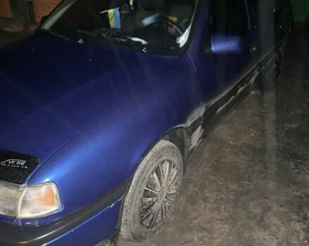 Синий Опель Вектра, объемом двигателя 1.7 л и пробегом 619 тыс. км за 1800 $, фото 1 на Automoto.ua