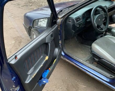 Синій Опель Вектра, об'ємом двигуна 2 л та пробігом 270 тис. км за 900 $, фото 9 на Automoto.ua