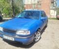 Синий Опель Вектра, объемом двигателя 0 л и пробегом 200 тыс. км за 900 $, фото 1 на Automoto.ua
