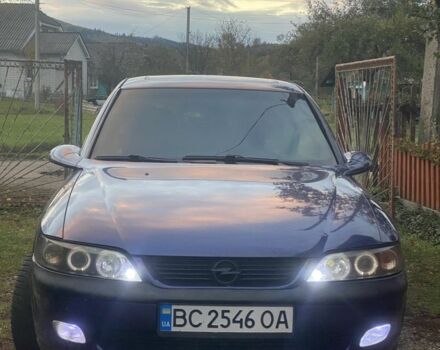 Синій Опель Вектра, об'ємом двигуна 1.8 л та пробігом 267 тис. км за 1800 $, фото 3 на Automoto.ua