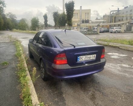 Синій Опель Вектра, об'ємом двигуна 1.8 л та пробігом 267 тис. км за 1800 $, фото 6 на Automoto.ua