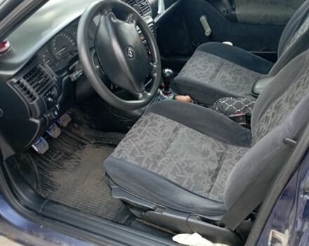 Синий Опель Вектра, объемом двигателя 1.6 л и пробегом 380 тыс. км за 1700 $, фото 7 на Automoto.ua