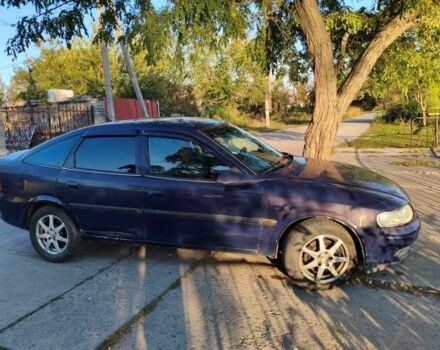 Синий Опель Вектра, объемом двигателя 2 л и пробегом 300 тыс. км за 2000 $, фото 5 на Automoto.ua