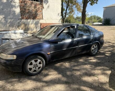 Синий Опель Вектра, объемом двигателя 2 л и пробегом 30 тыс. км за 656 $, фото 1 на Automoto.ua