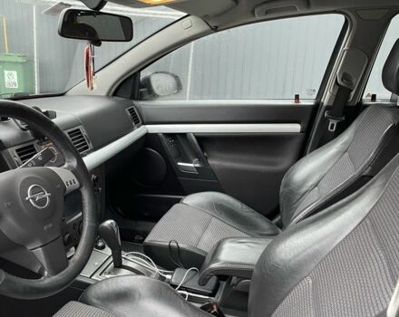 Синий Опель Вектра, объемом двигателя 2.2 л и пробегом 330 тыс. км за 2700 $, фото 3 на Automoto.ua