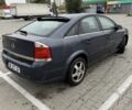 Синий Опель Вектра, объемом двигателя 1.9 л и пробегом 330 тыс. км за 2158 $, фото 3 на Automoto.ua