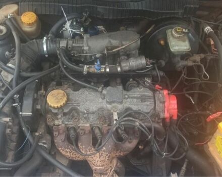 Синий Опель Вектра, объемом двигателя 2 л и пробегом 100 тыс. км за 950 $, фото 6 на Automoto.ua