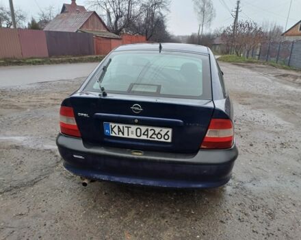 Синий Опель Вектра, объемом двигателя 2 л и пробегом 350 тыс. км за 750 $, фото 8 на Automoto.ua