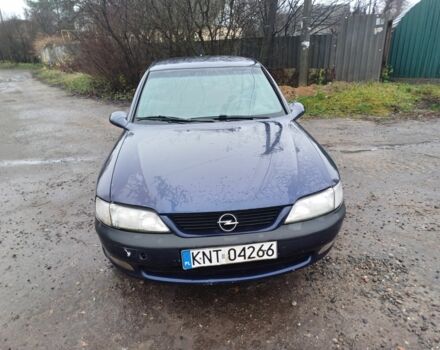 Синий Опель Вектра, объемом двигателя 2 л и пробегом 350 тыс. км за 750 $, фото 3 на Automoto.ua