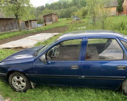 Синий Опель Вектра, объемом двигателя 1.6 л и пробегом 435 тыс. км за 1500 $, фото 1 на Automoto.ua