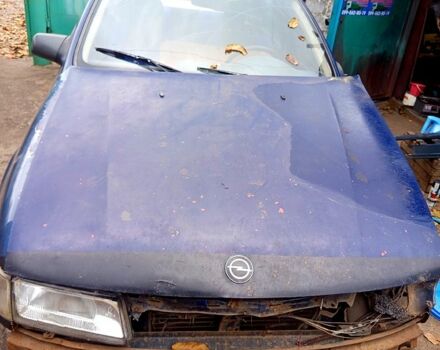 Синий Опель Вектра, объемом двигателя 1.6 л и пробегом 90 тыс. км за 350 $, фото 10 на Automoto.ua