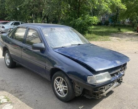 Синий Опель Вектра, объемом двигателя 1.6 л и пробегом 310 тыс. км за 590 $, фото 4 на Automoto.ua