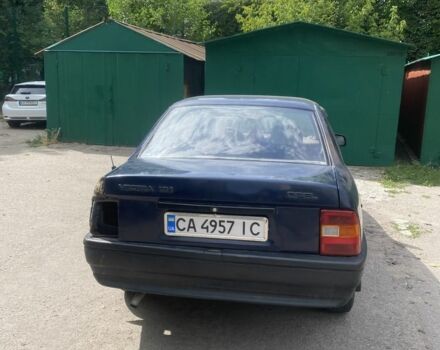 Синий Опель Вектра, объемом двигателя 1.6 л и пробегом 310 тыс. км за 590 $, фото 2 на Automoto.ua