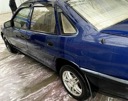 Синій Опель Вектра, об'ємом двигуна 1.6 л та пробігом 340 тис. км за 990 $, фото 1 на Automoto.ua