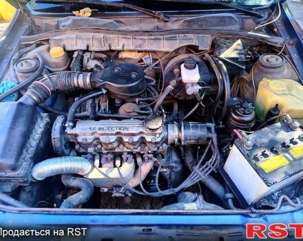 Синий Опель Вектра, объемом двигателя 1.6 л и пробегом 365 тыс. км за 1800 $, фото 2 на Automoto.ua