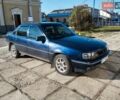 Синий Опель Вектра, объемом двигателя 1.6 л и пробегом 440 тыс. км за 1000 $, фото 1 на Automoto.ua