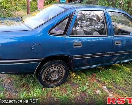 Опель Вектра 1989 в Чугуеве на Automoto.ua Синий Опель Вектра, объемом двигателя 1.6 л и пробегом 350 тыс. км за 1810 $, фото 1 на Automoto.ua