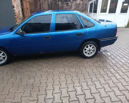 Синий Опель Вектра, объемом двигателя 2 л и пробегом 35 тыс. км за 1600 $, фото 3 на Automoto.ua