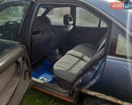 Синій Опель Вектра, об'ємом двигуна 2.2 л та пробігом 225 тис. км за 701 $, фото 9 на Automoto.ua