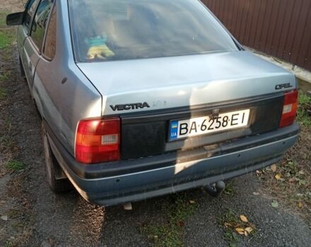 Опель Вектра 1989 в Кременчуге на Automoto.ua Синий Опель Вектра, объемом двигателя 2 л и пробегом 210 тыс. км за 1549 $, фото 6 на Automoto.ua