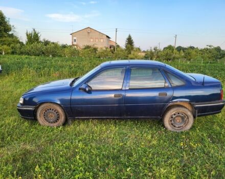 Синий Опель Вектра, объемом двигателя 0 л и пробегом 309 тыс. км за 700 $, фото 1 на Automoto.ua