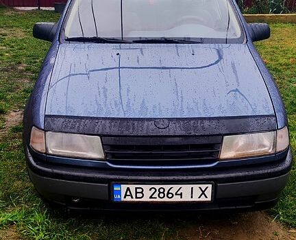 Синій Опель Вектра, об'ємом двигуна 1.8 л та пробігом 198 тис. км за 1299 $, фото 9 на Automoto.ua