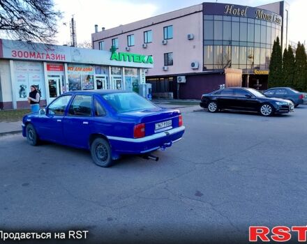 Синий Опель Вектра, объемом двигателя 20 л и пробегом 0 тыс. км за 1250 $, фото 4 на Automoto.ua